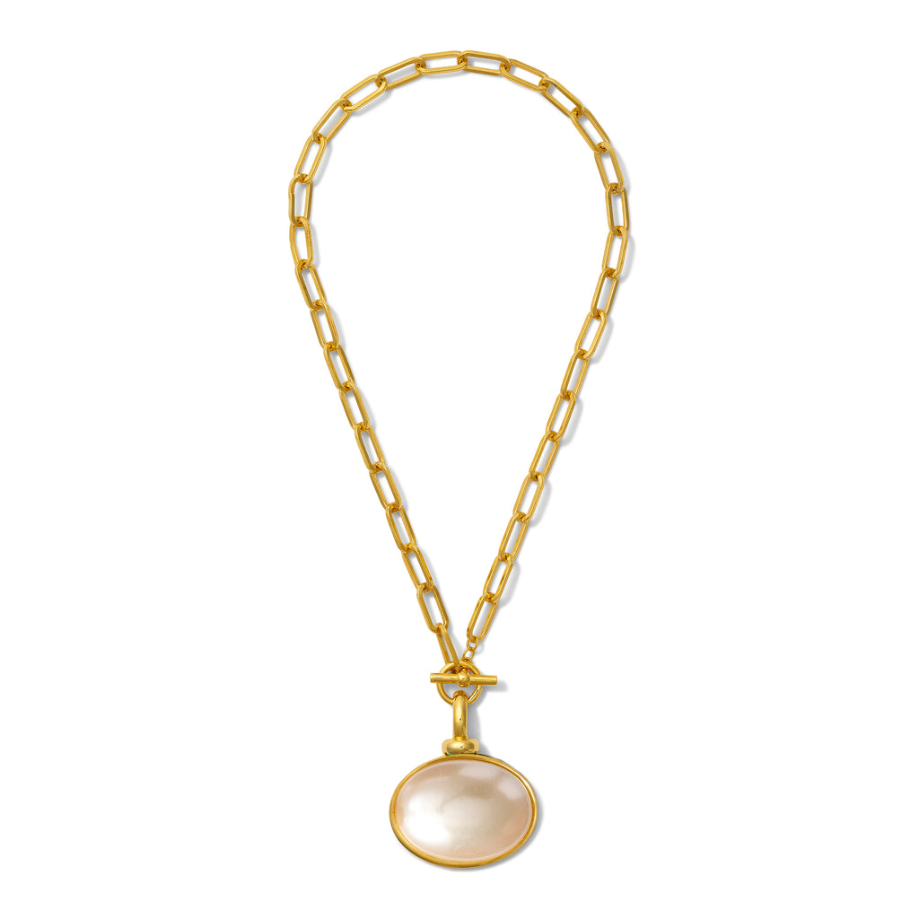 Diana V. Pendant White Pearl