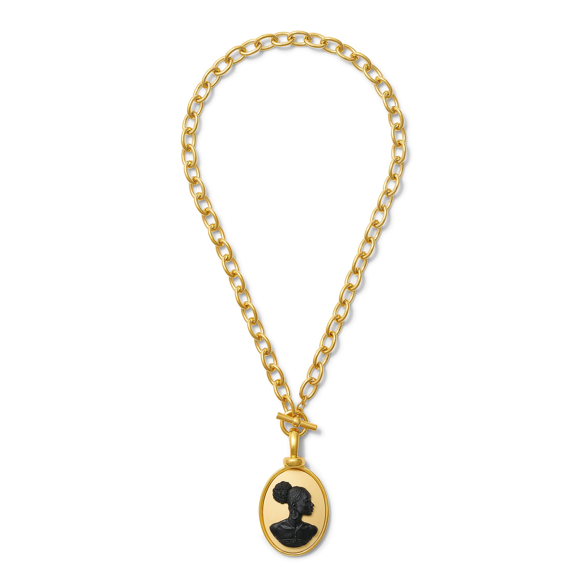 Classic Grande Cameo Pendant Necklace