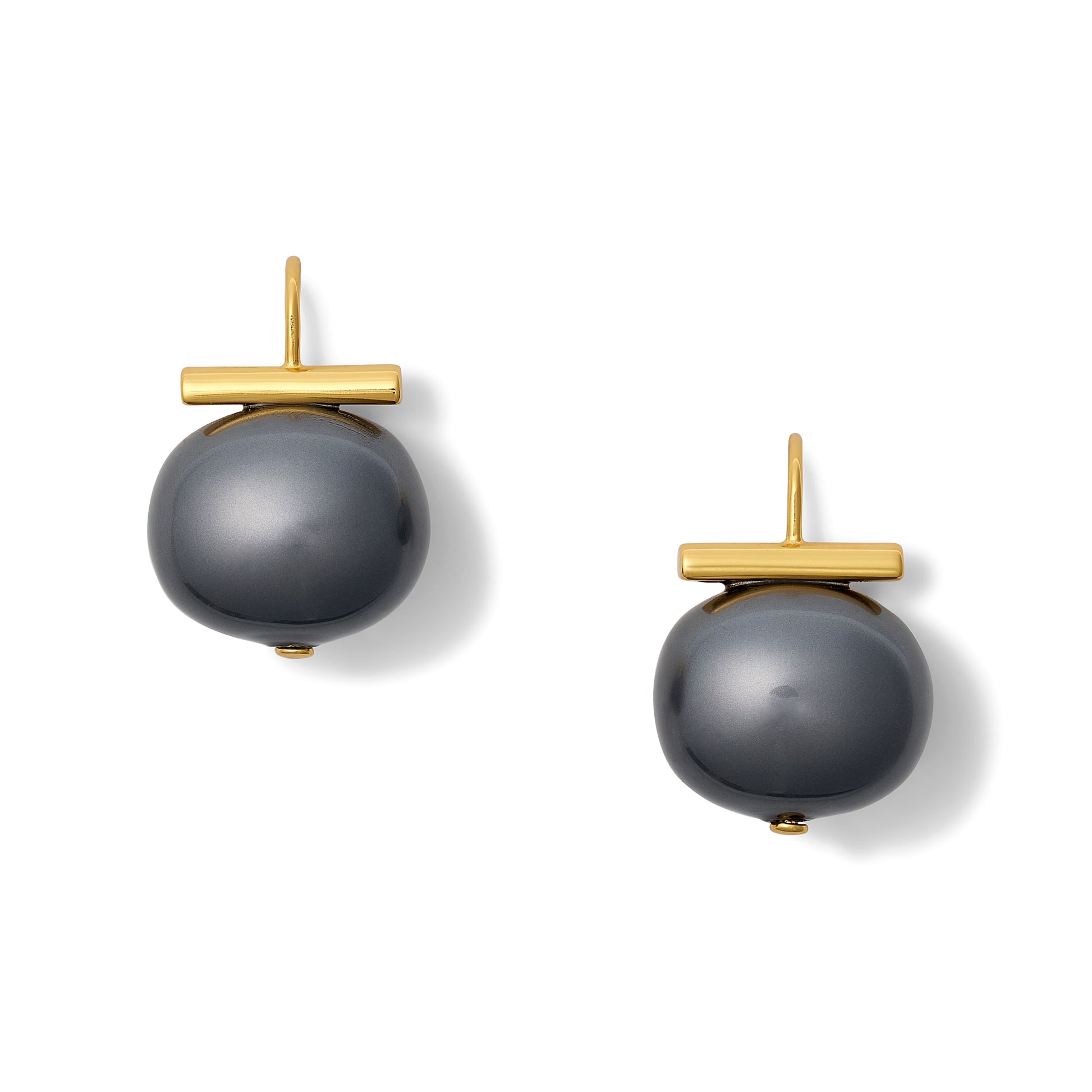 Statement Making Noir Black Pebble Pearl Earring