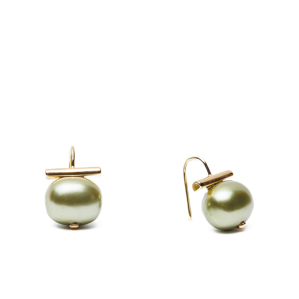 Lily Pad Pebble Pearl Earring-Medium