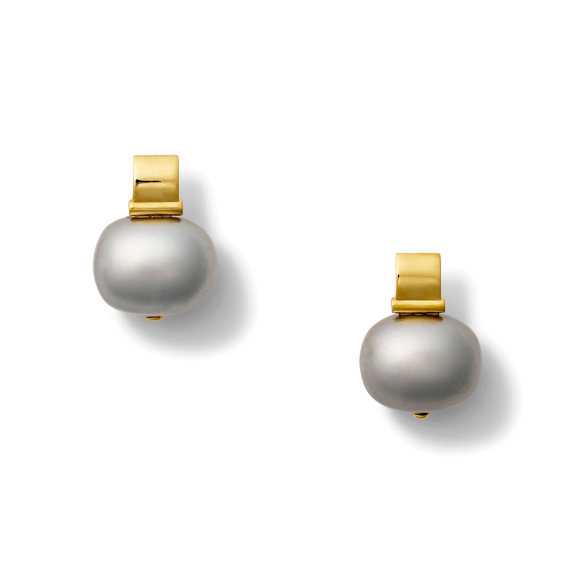 Elegant + Statement Making Pebble Pearl Post-Large