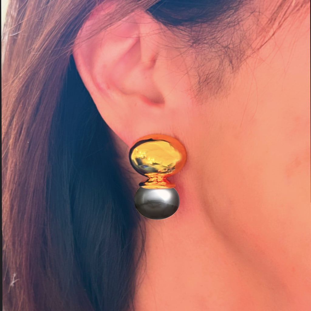 Pebble Orb Earring Grey