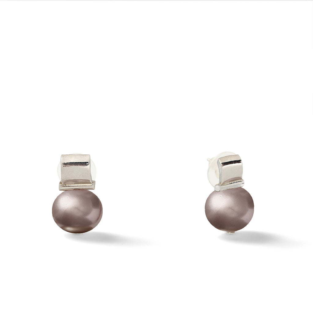 Smooth + Classic Sterling Pebble Pearl Posts Medium
