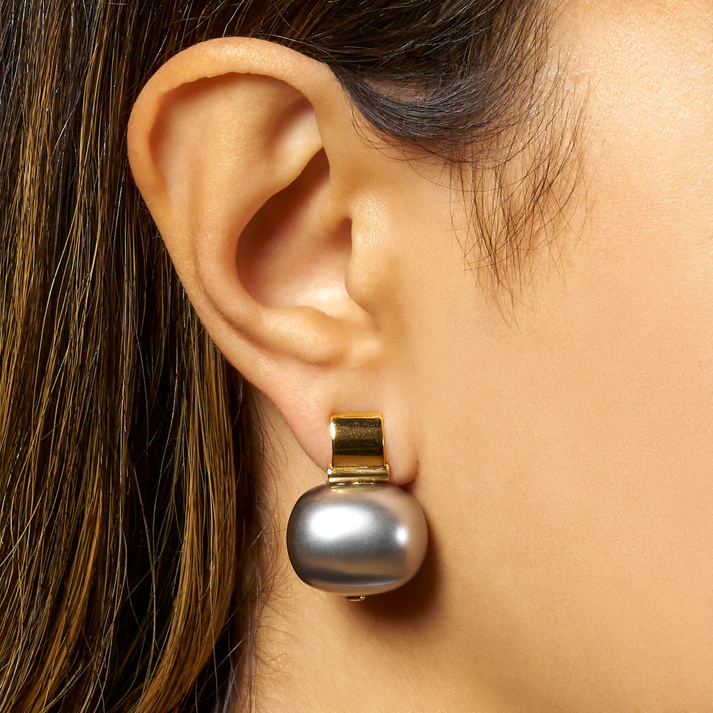 Elegant + Statement Making Pebble Pearl Post-Large